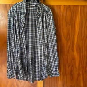 BOGO EUC Kirkland L-sleeve